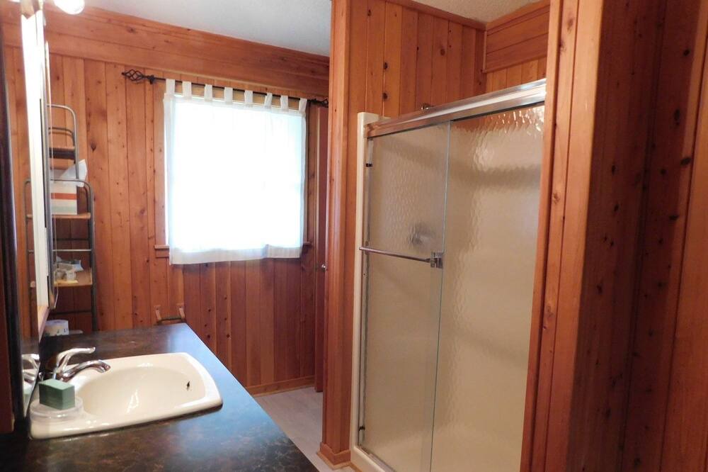 Photo of Bathroom in Ocracoke
