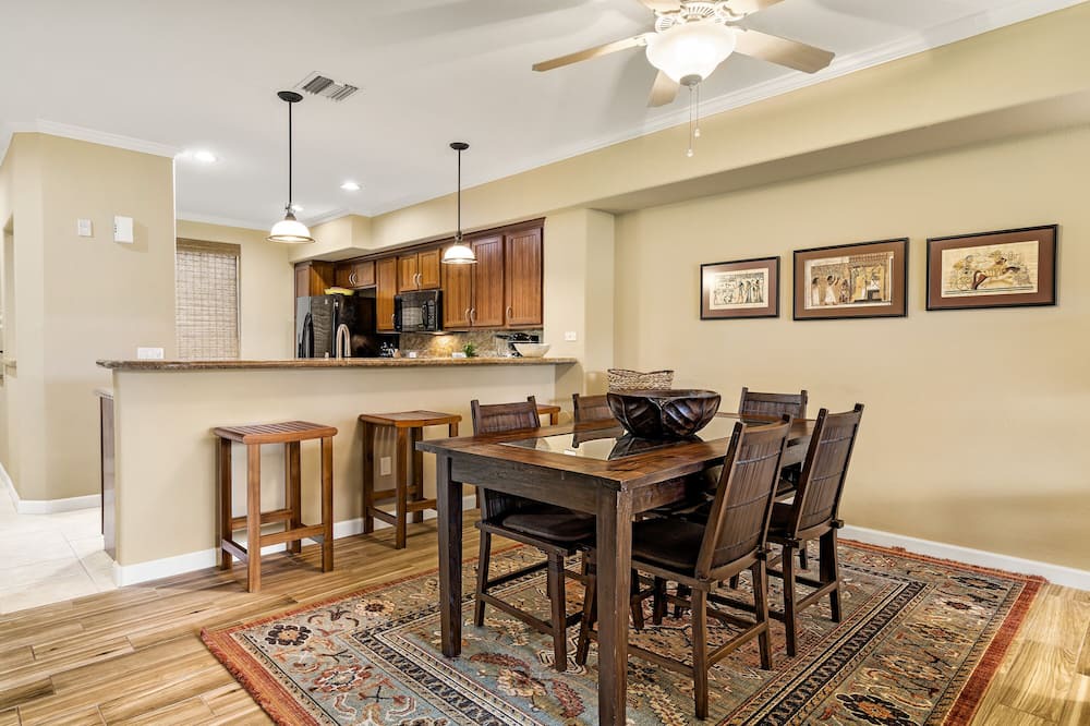 Photo of Kitchen in Waikoloa