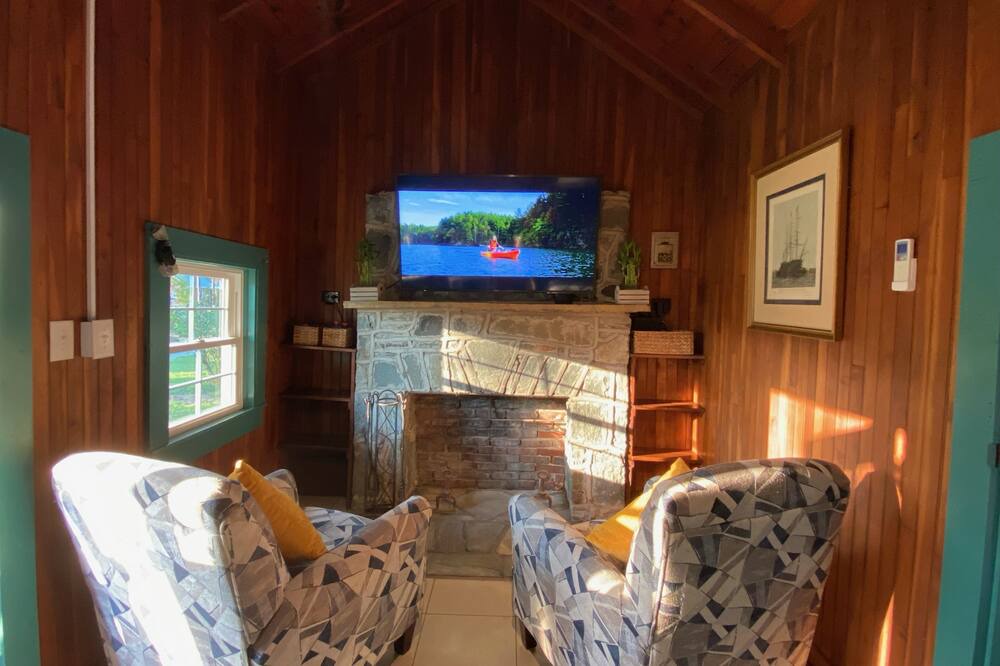 Photo of Livingroom in Wilkesboro