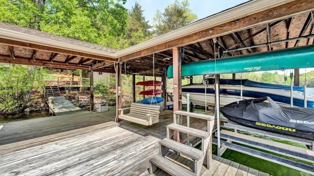 Photo of Outdoor in Huddleston