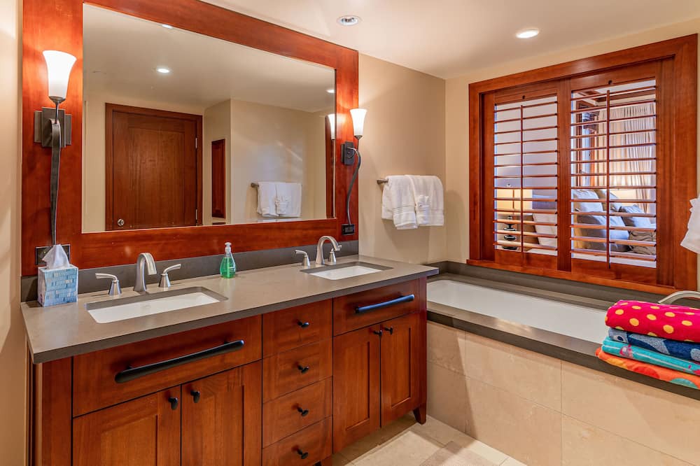 Photo of Bathroom in Kapolei