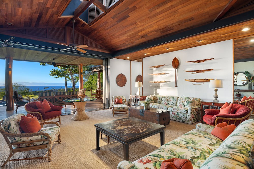 Photo of Livingroom in Kamuela