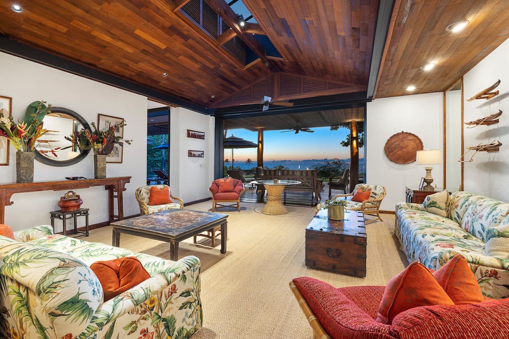 Photo of Livingroom in Kamuela