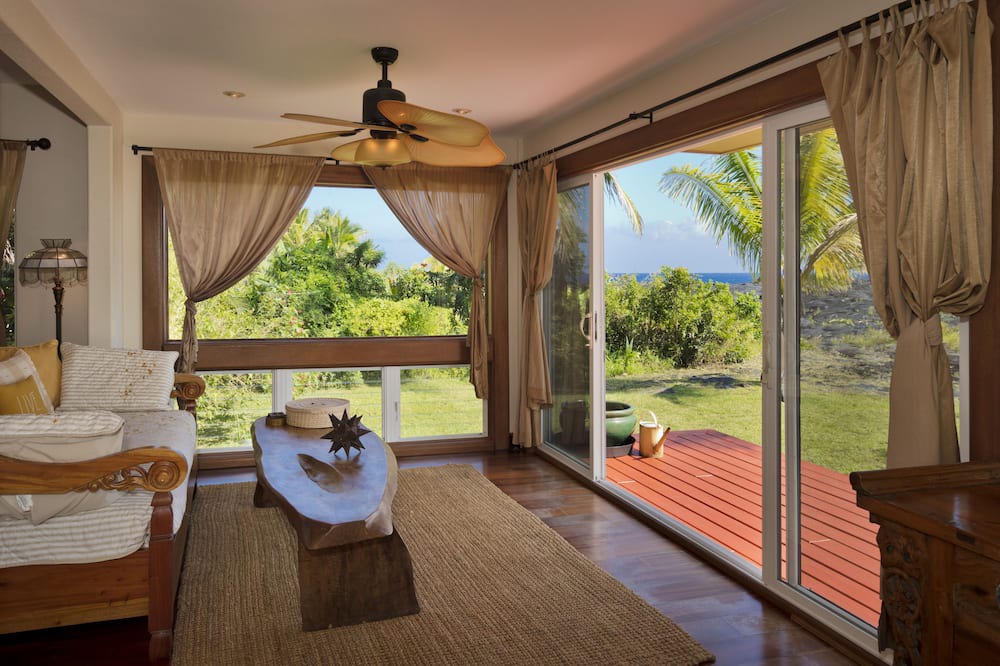Photo of Livingroom in Kalapana