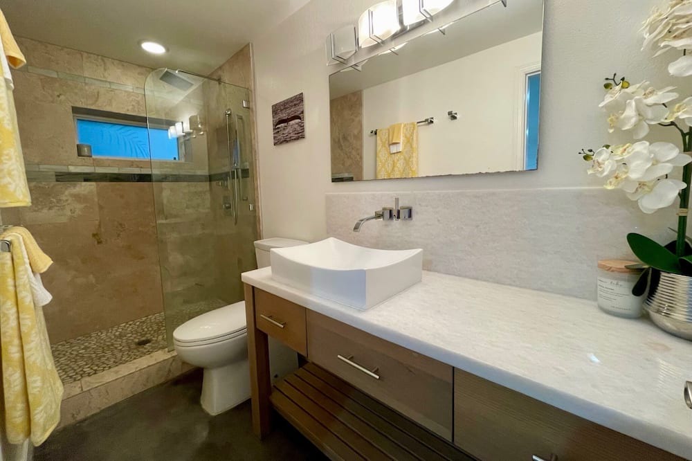Photo of Bathroom in Kailua