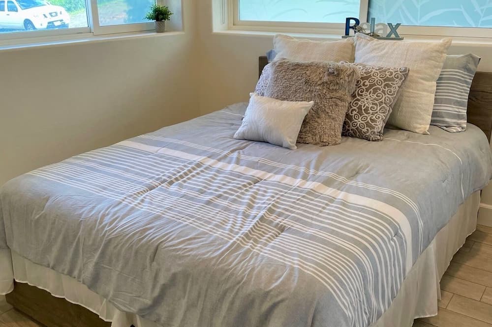 Photo of Bedroom in Kailua