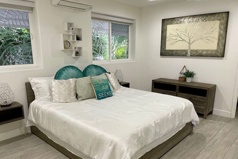 Photo of Bedroom in Kailua