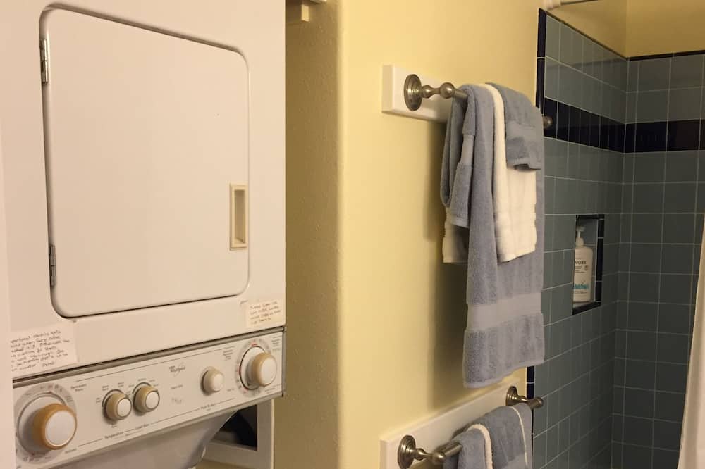 Photo of Bathroom in Ualapue