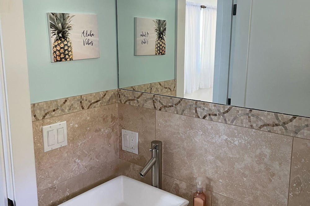 Photo of Bathroom in Kailua