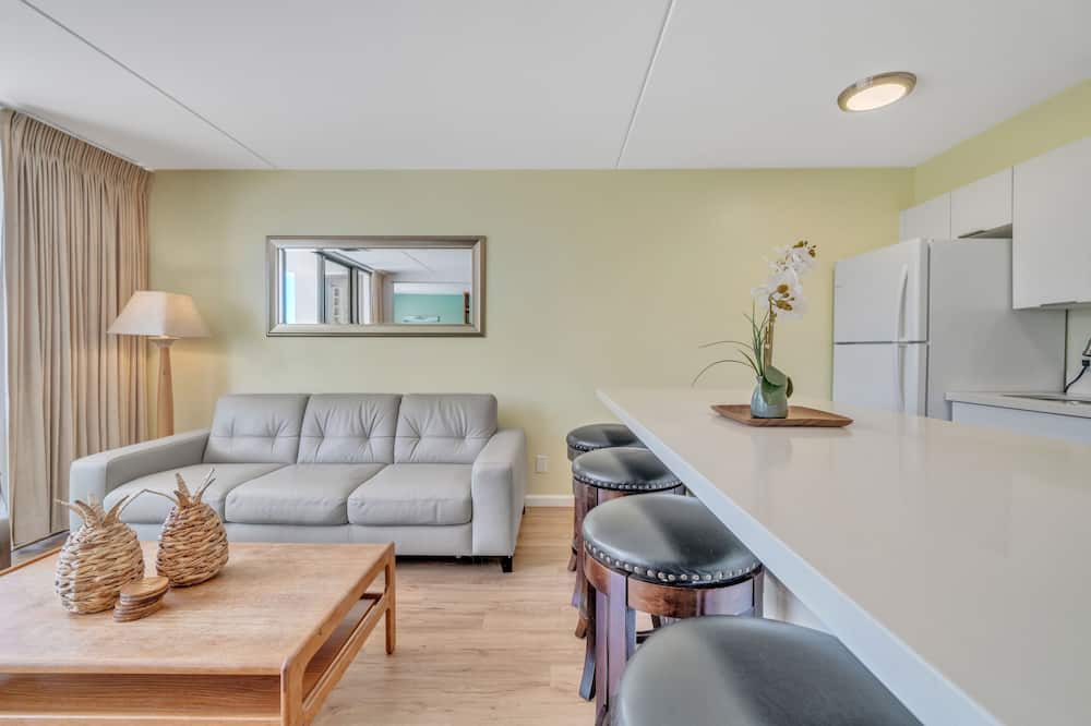 Photo of Bedroom in Waikiki