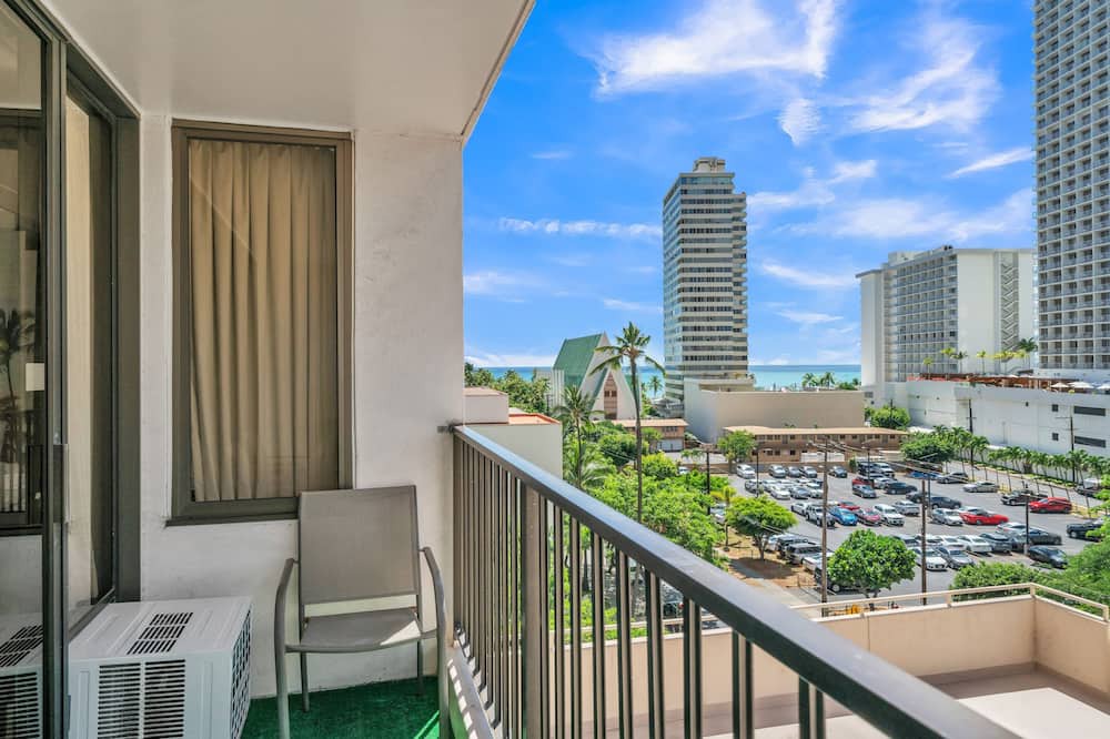 Photo of Patio Balcony in Waikiki