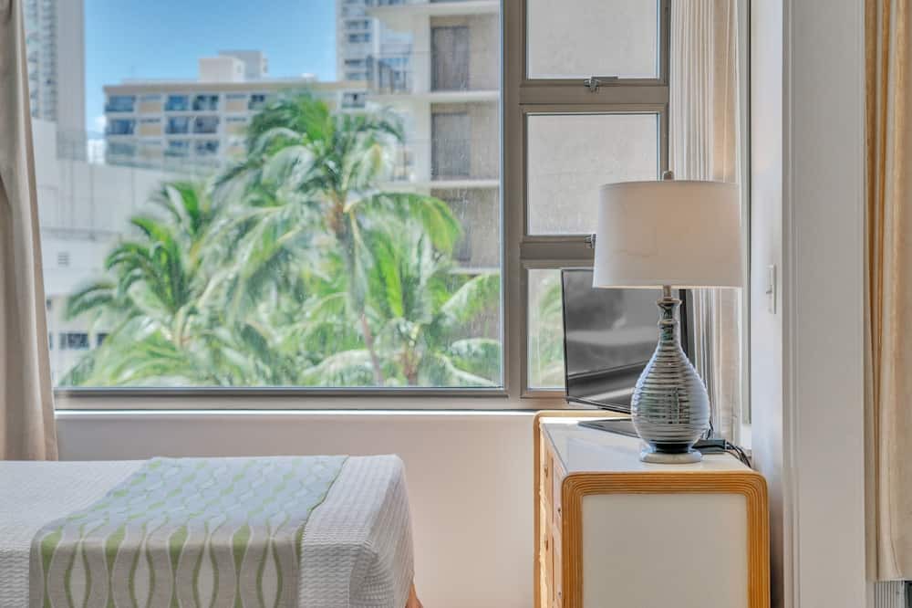 Photo of Others in Waikiki