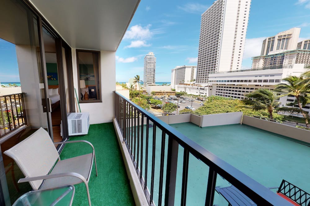 Photo of Patio Balcony in Waikiki