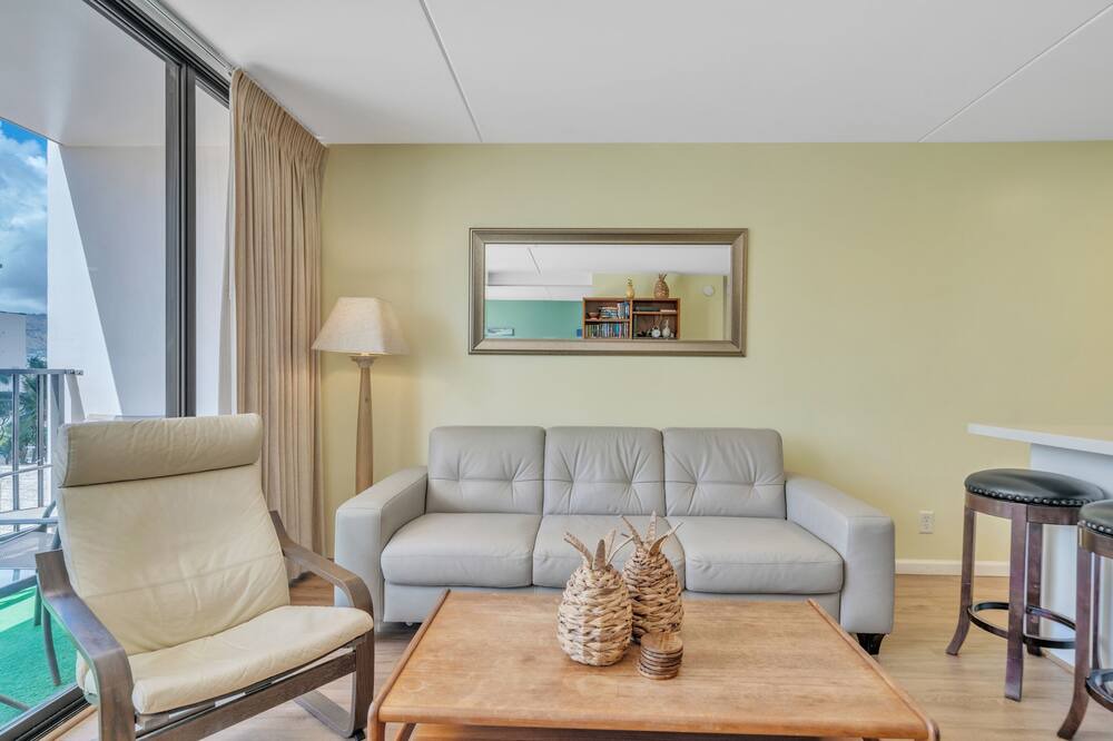 Photo of Bedroom in Waikiki