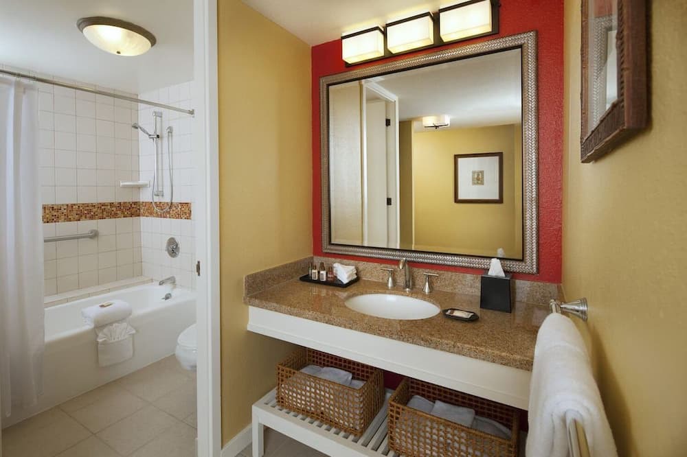 Photo of Bathroom in Keauhou