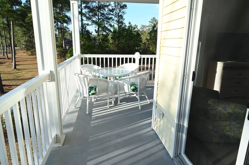 Photo of Patio Balcony in Calabash