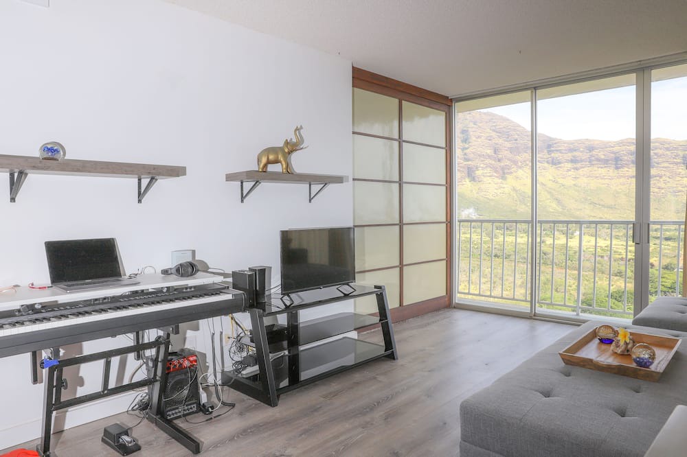Photo of Livingroom in Makaha