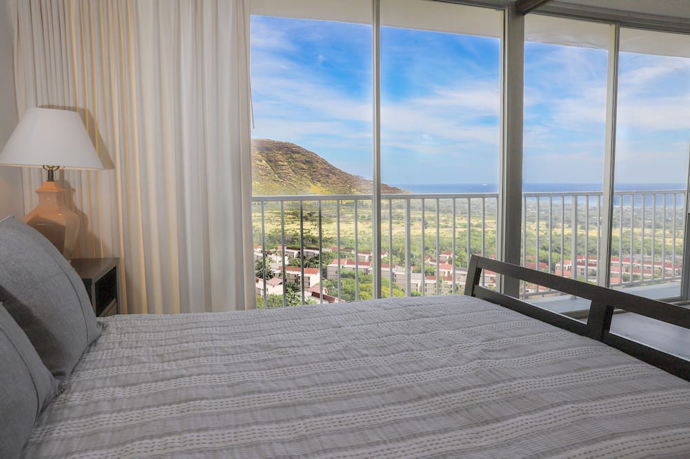 Photo of Bedroom in Makaha