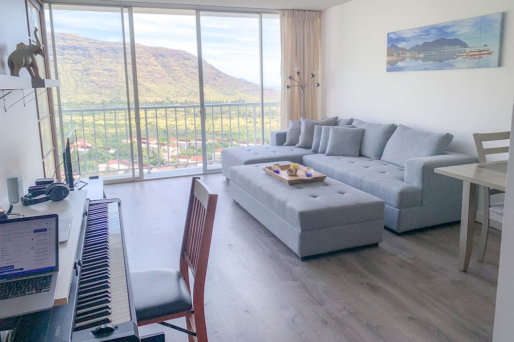 Photo of Livingroom in Makaha