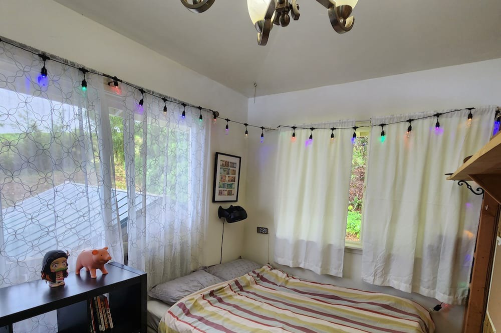 Photo of Bedroom in Papaaloa
