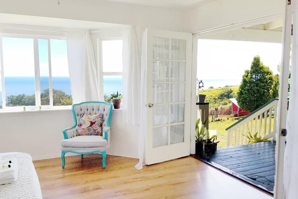 Photo of Bedroom in Papaaloa