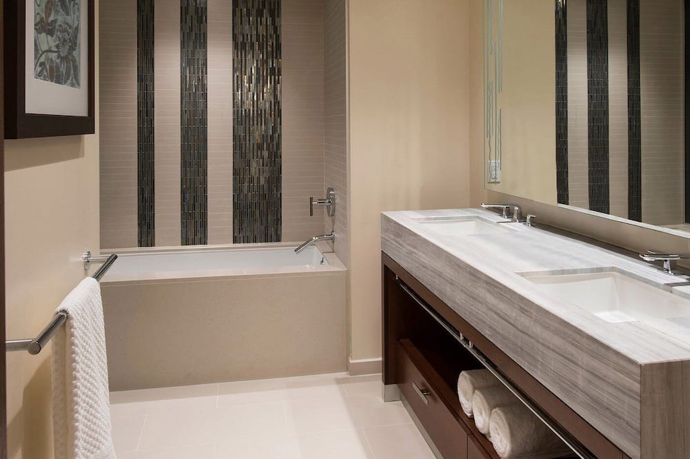 Photo of Bathroom in Waikiki