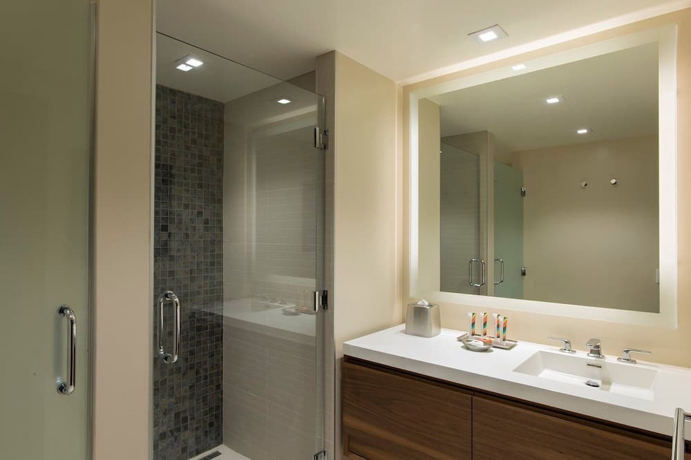 Photo of Bathroom in Waikiki
