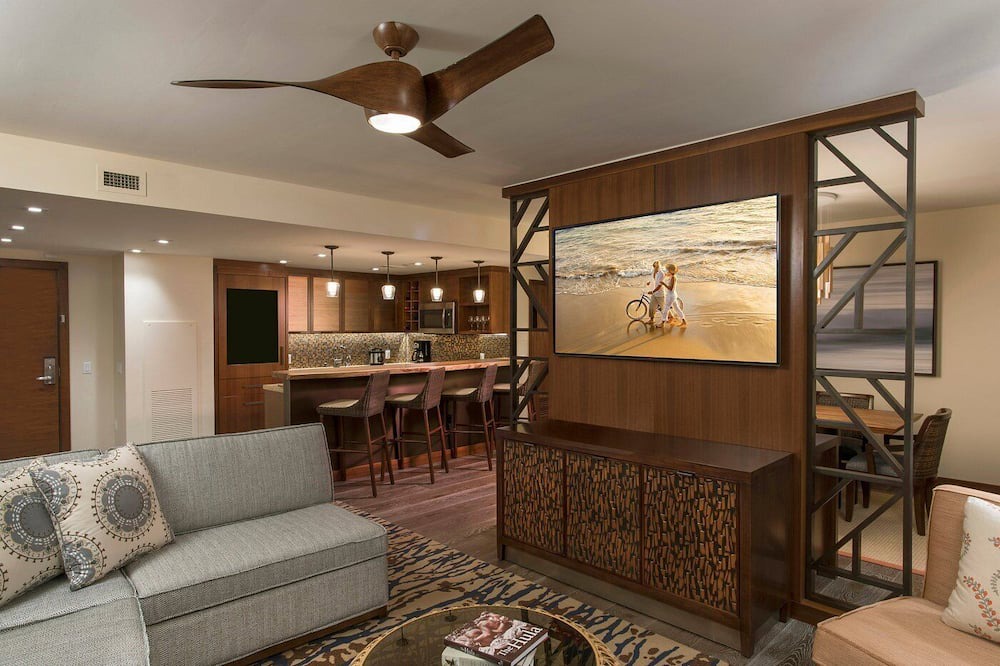 Photo of Livingroom in Waikiki