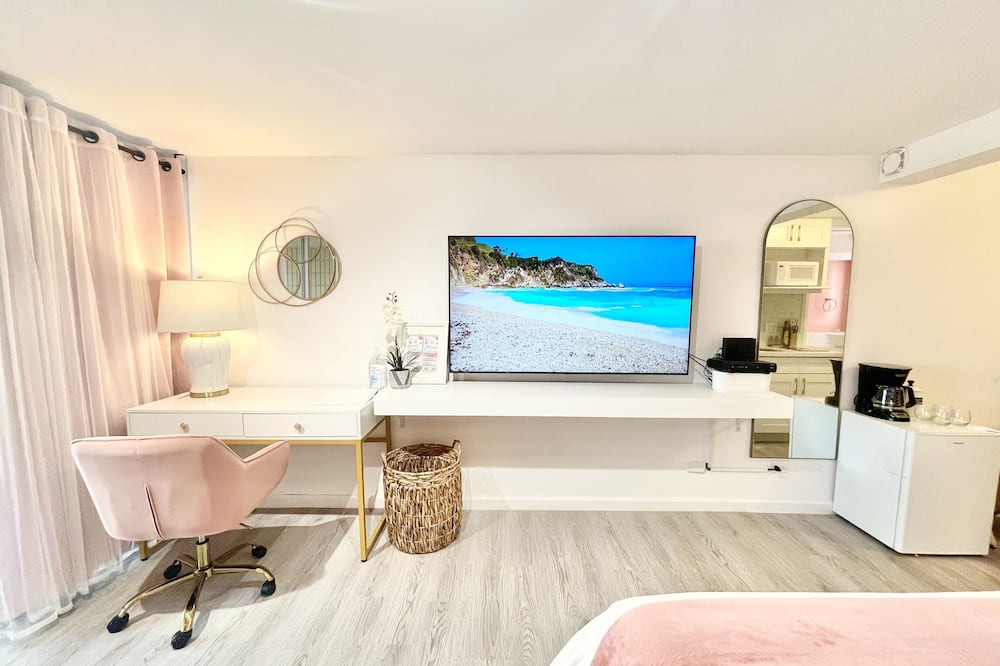 Photo of Bedroom in McCully - Moiliili
