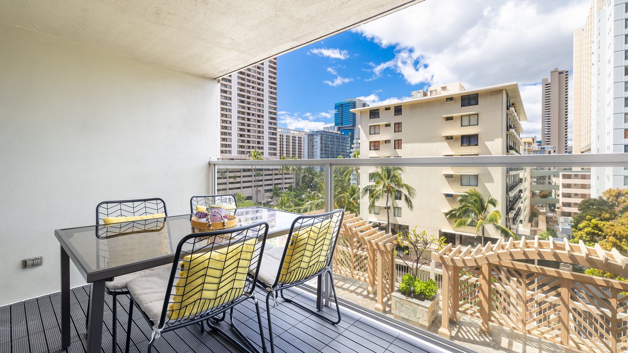 Photo of Outdoor in McCully - Moiliili
