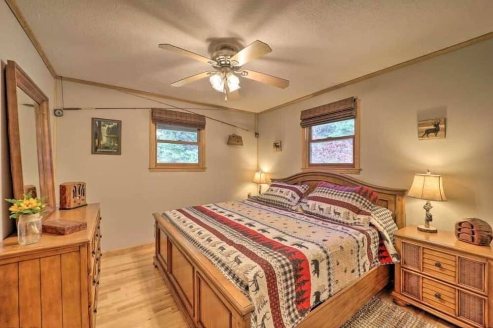 Photo of Bedroom in Newland