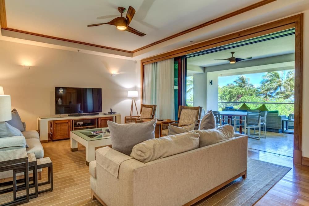 Photo of Others in Montage Kapalua Bay