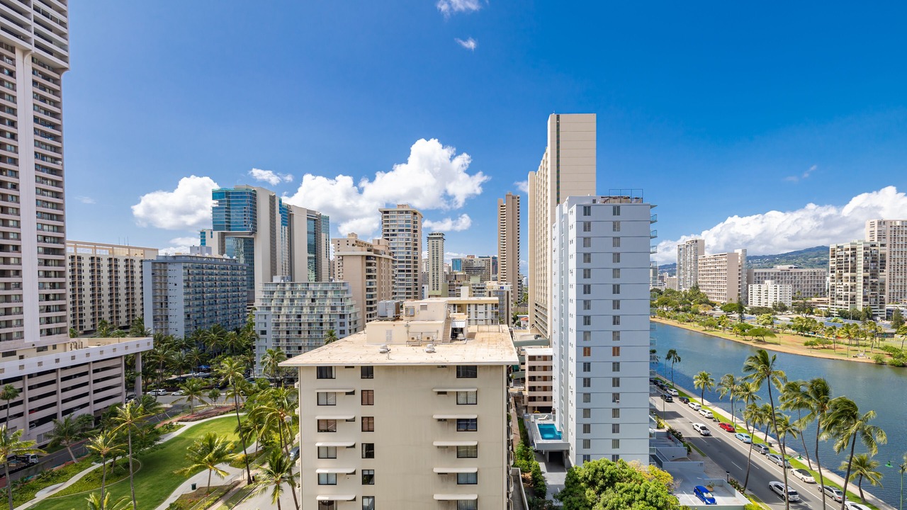 Photo of Outdoor in McCully - Moiliili