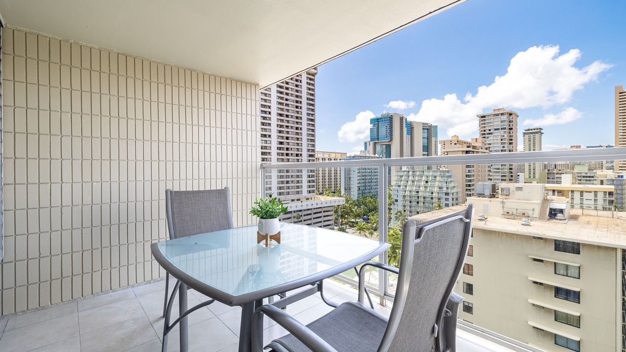 Photo of Outdoor in McCully - Moiliili
