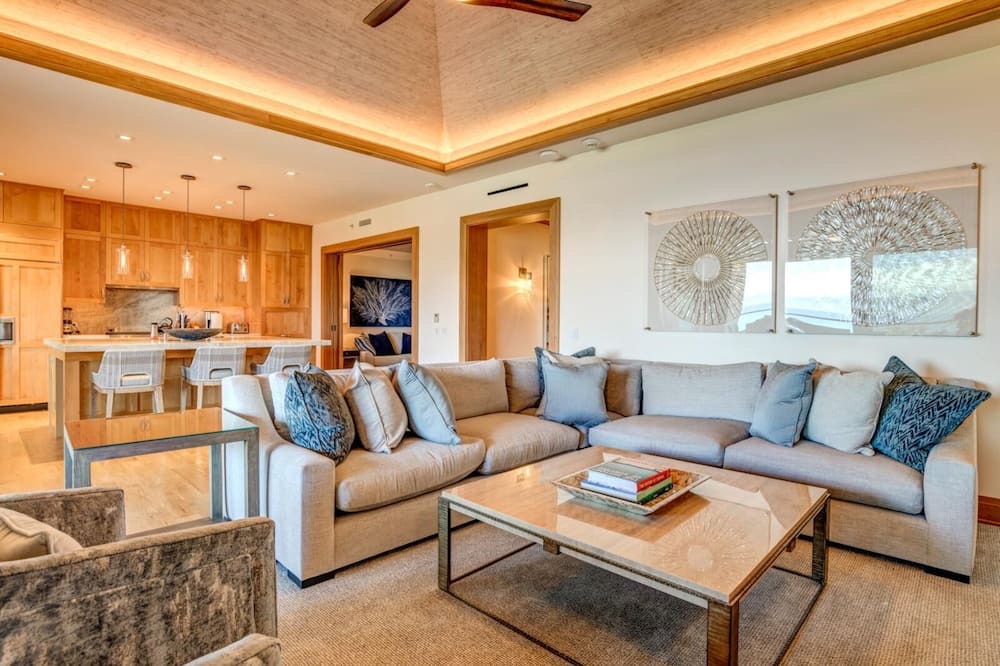 Photo of Livingroom in Montage Kapalua Bay