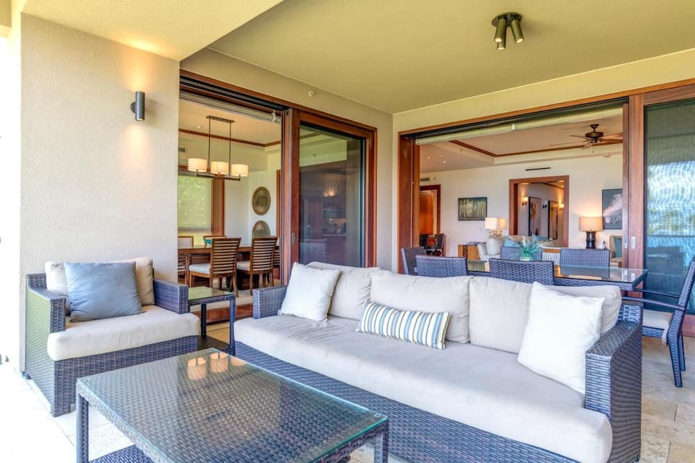 Photo of Livingroom in Montage Kapalua Bay
