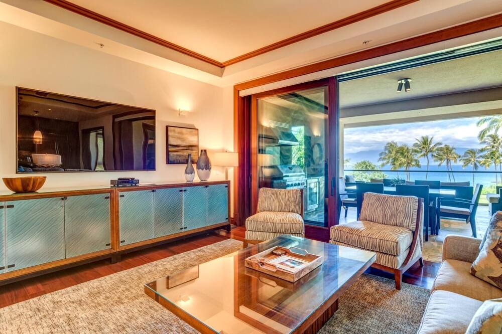 Photo of Livingroom in Montage Kapalua Bay