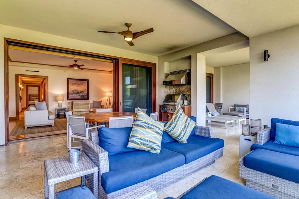 Photo of Livingroom in Montage Kapalua Bay