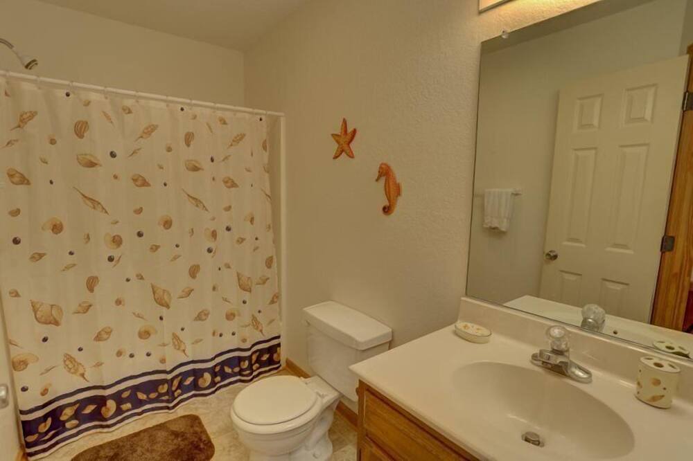 Photo of Bathroom in Nags Head