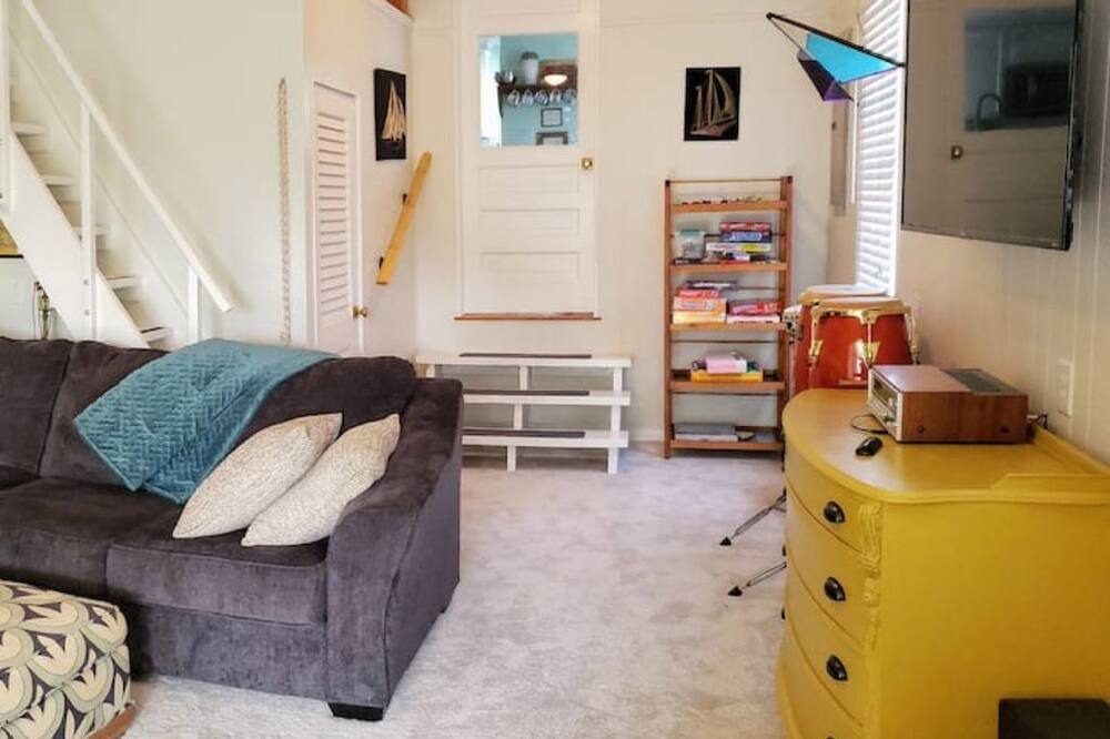 Photo of Livingroom in Morehead City