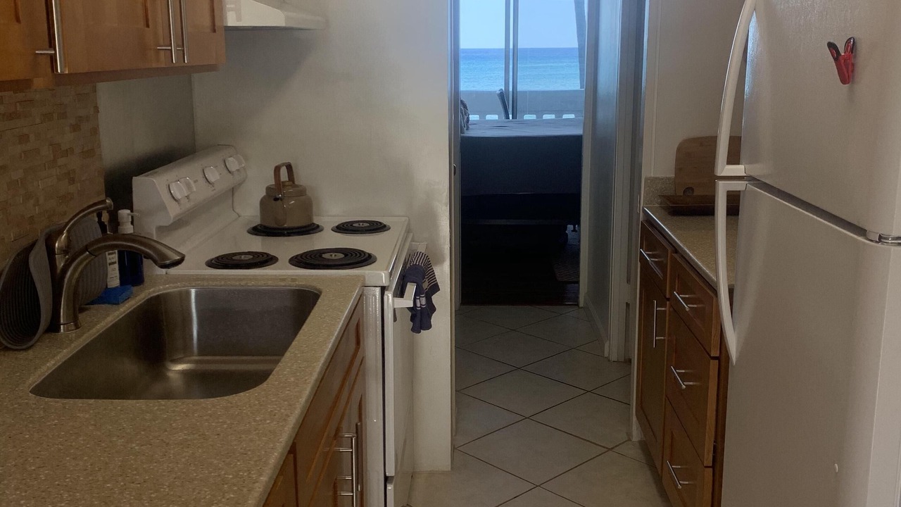 Photo of Kitchen in Makaha