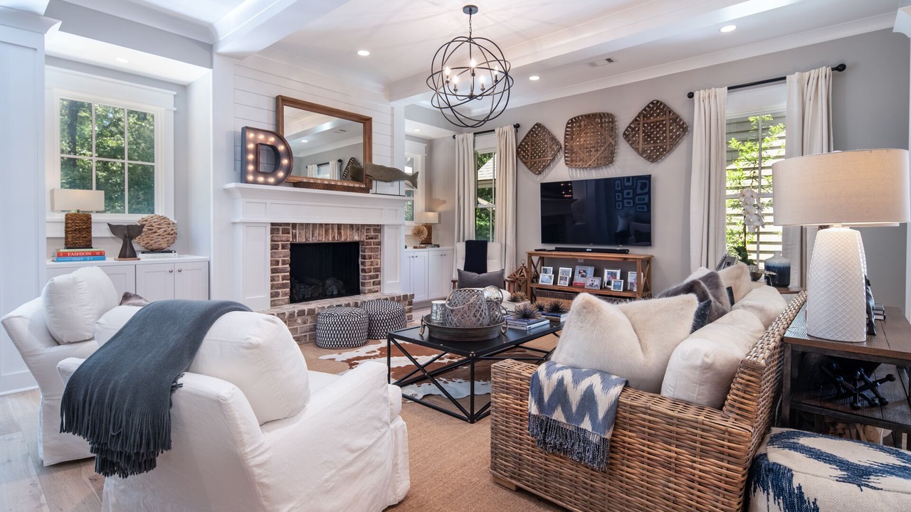 Photo of Livingroom in Lawton Woods