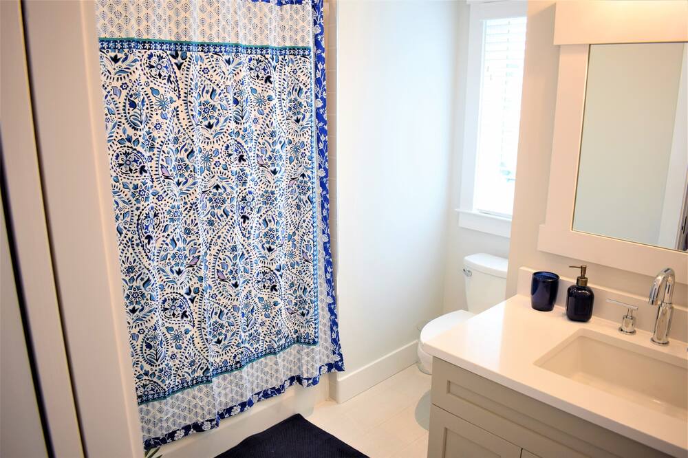 Photo of Bathroom in Palmetto Bluff