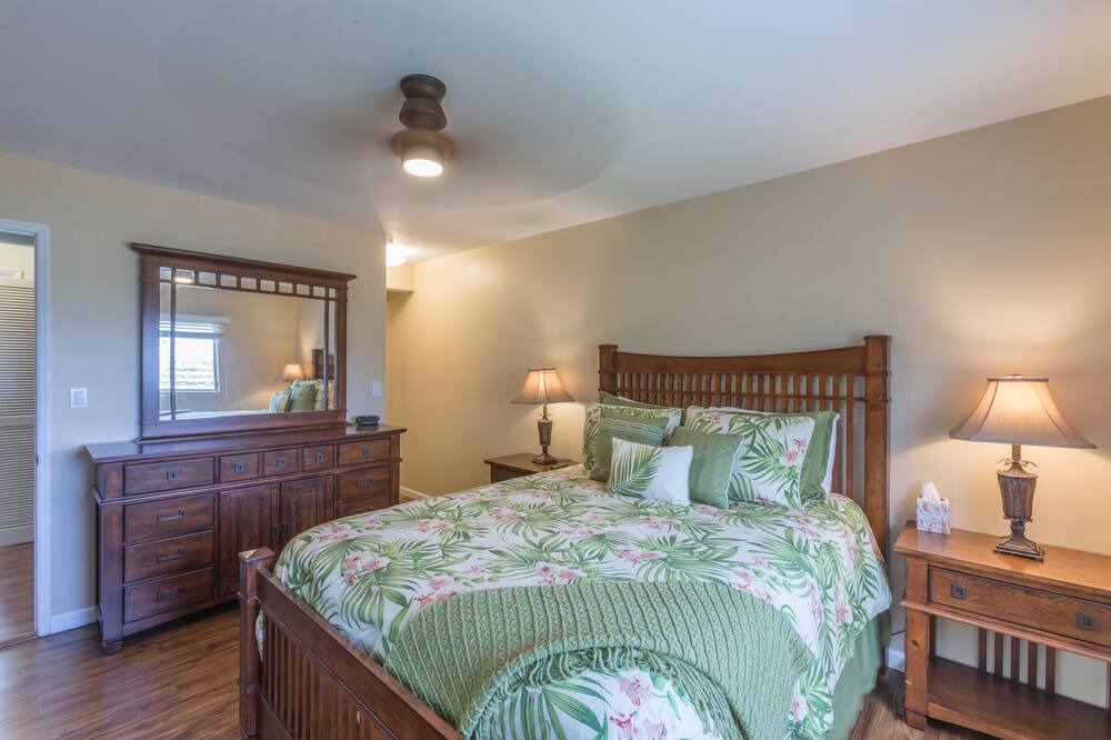 Photo of Bedroom in Keauhou