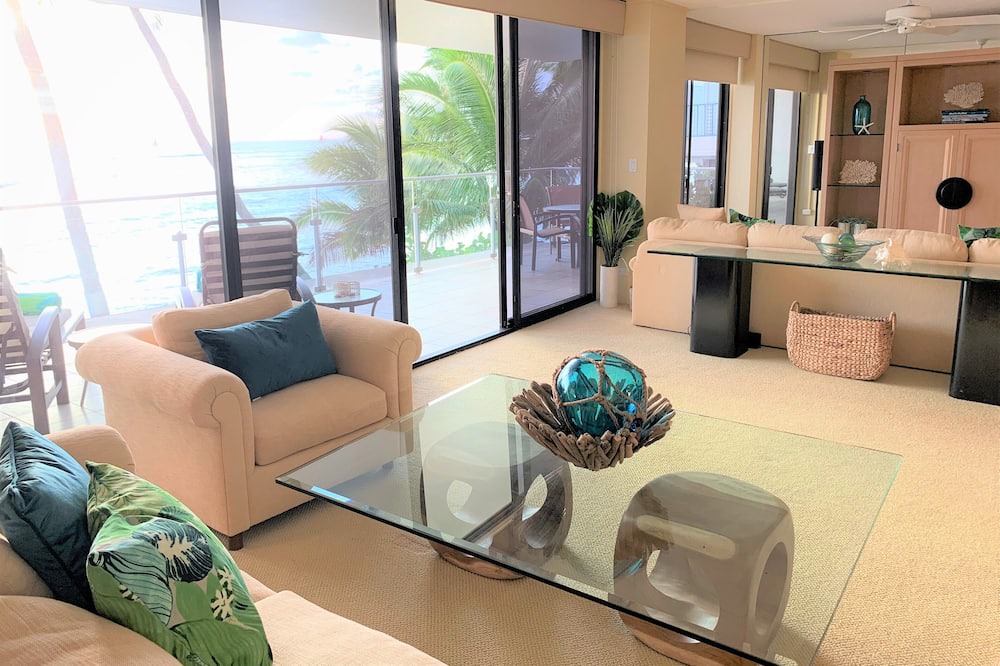 Photo of Bedroom in Diamond Head - Kapahulu - St. Louis