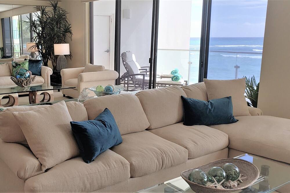 Photo of Bedroom in Diamond Head - Kapahulu - St. Louis