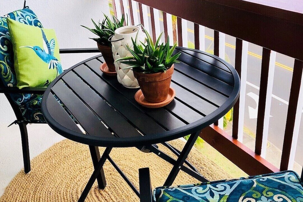 Photo of Patio Balcony in Tantalus
