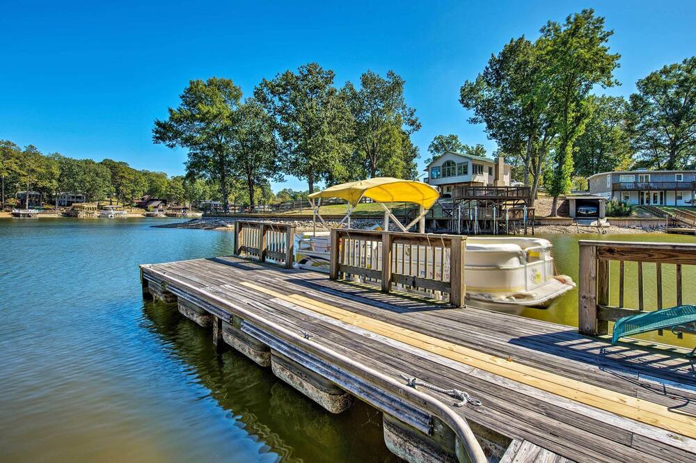 Photo of Outdoor in New London