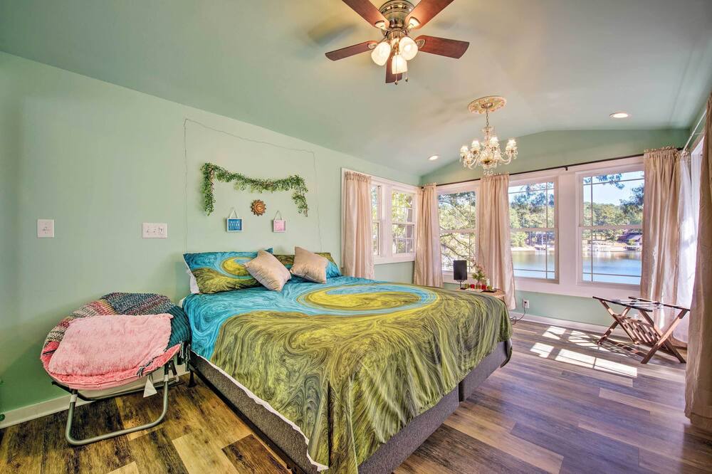 Photo of Bedroom in New London