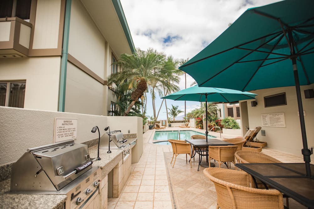 Photo of Patio Balcony in Historic Lahaina Front Street